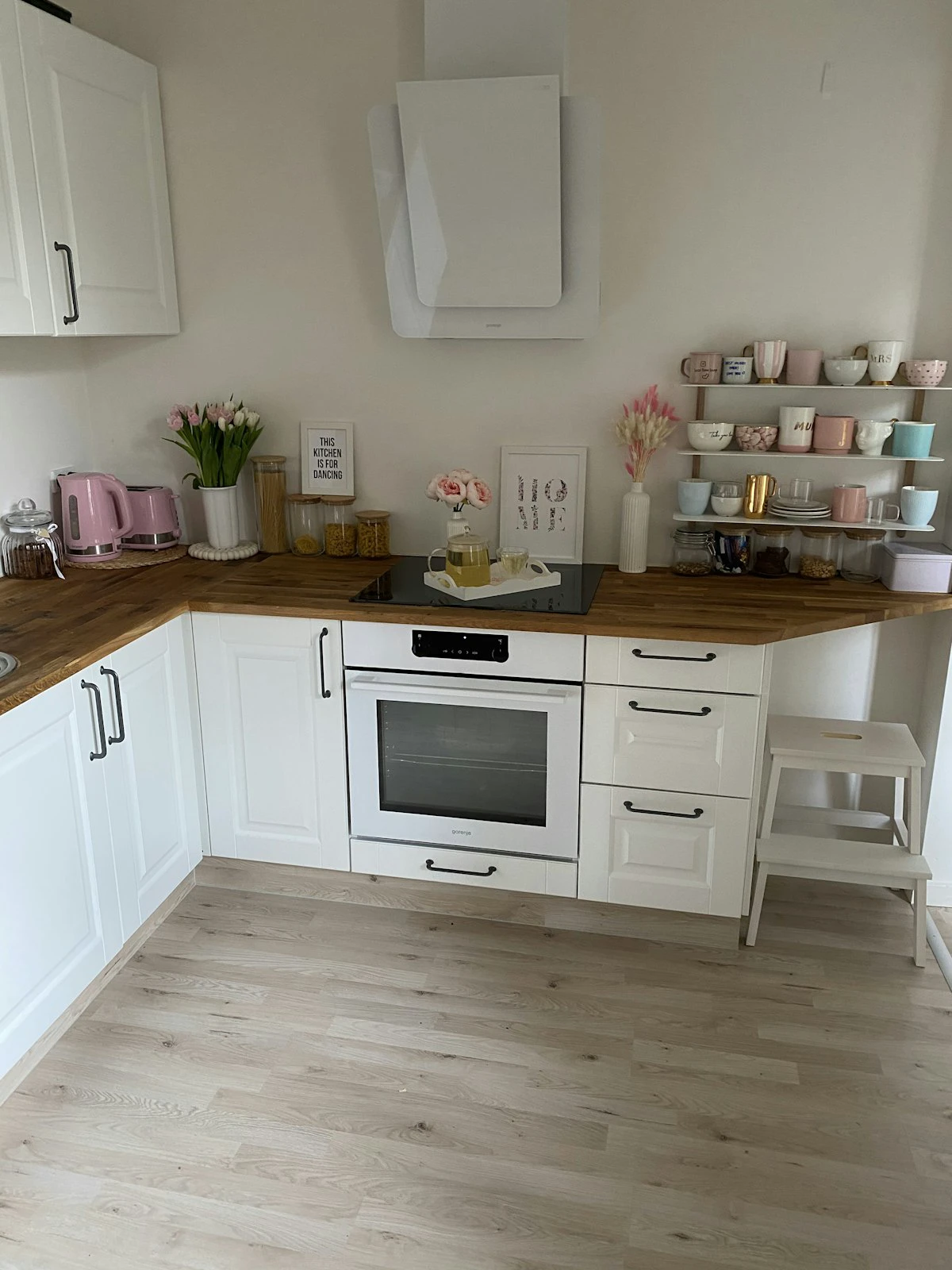 The Realistic Guide to White shaker cabinets for Busy Households